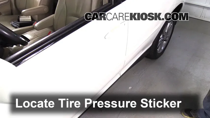 2006 Lexus RX400h 3.3L V6 Tires & Wheels Check Tire Pressure